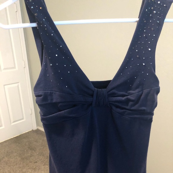 Express tank tops - Picture 2 of 2